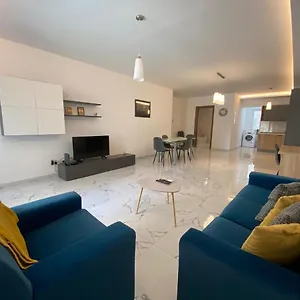 Centrally Located Appartement