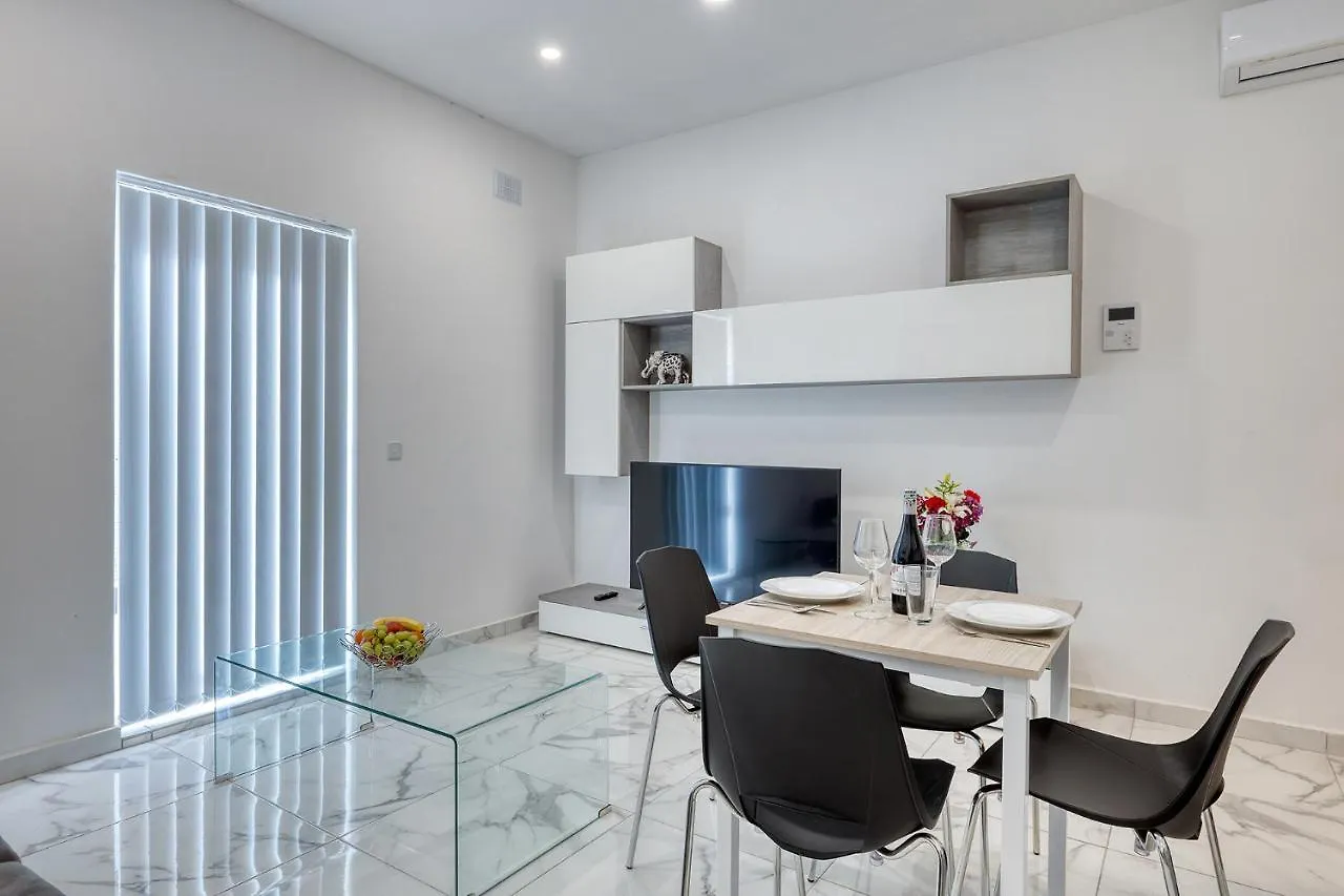 Modern 1Br Apartment, Central Location Sliema Malta