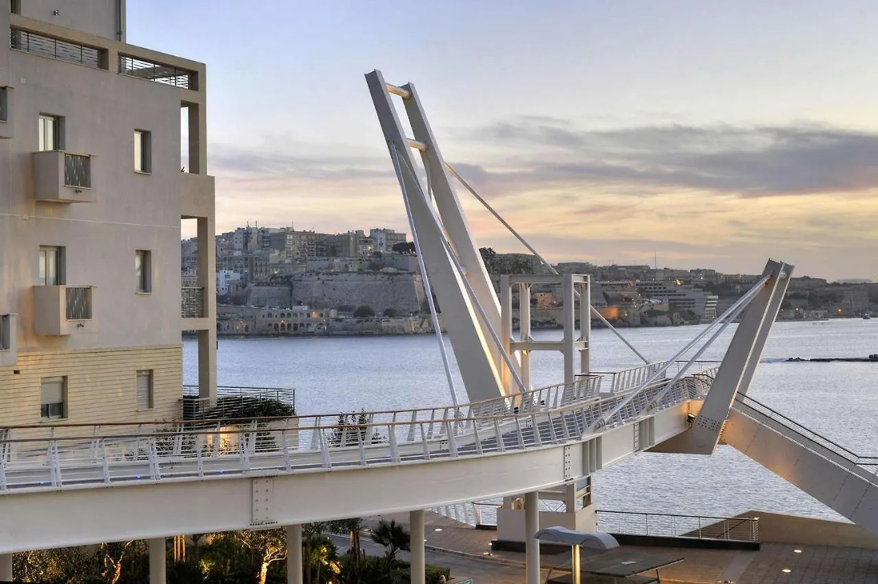 Apartment Modern 1Br Apartment, Central Location Sliema