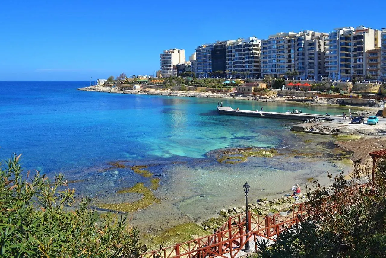 Apartment Modern 1Br Apartment, Central Location Sliema